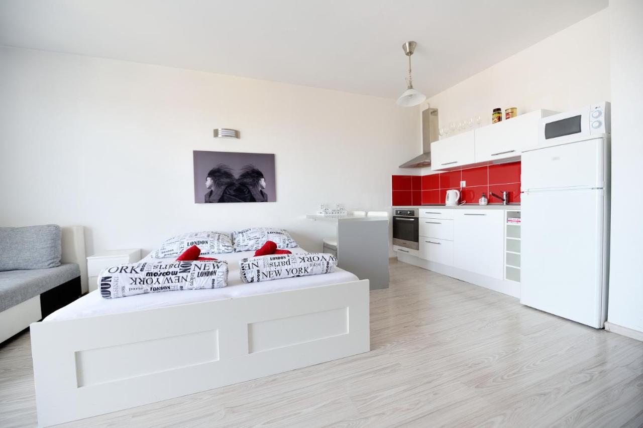 Apartman Centroom Piest'any Exteriér fotografie